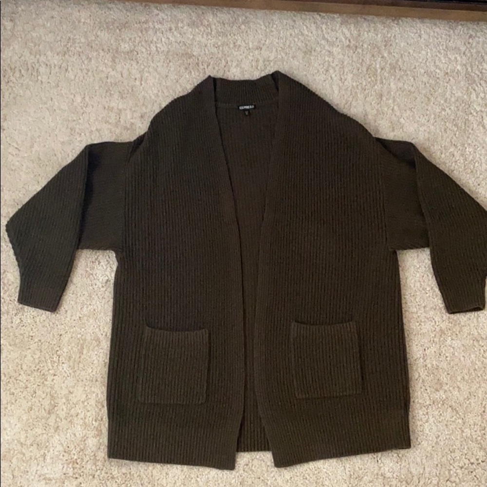 Express oversized cardigan in hunter green
